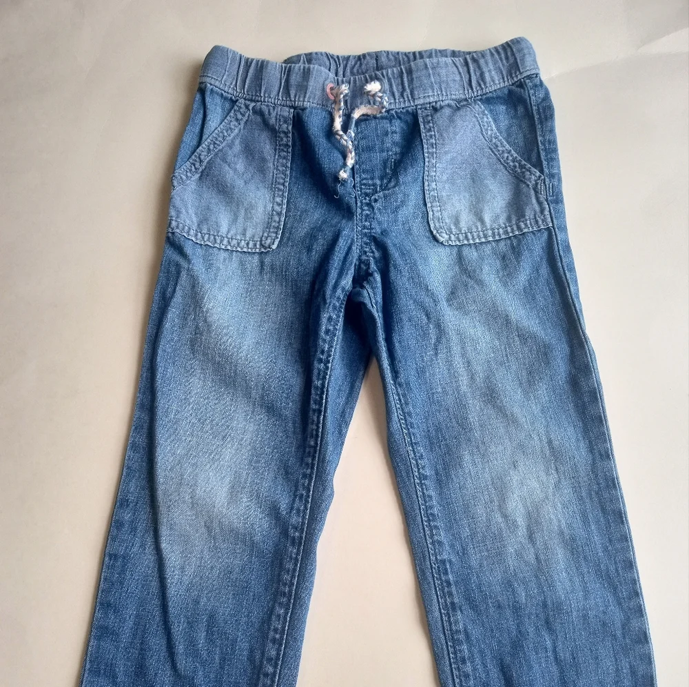 Girls denim jeans 2 pairs bundle size 3T and 4T toddler